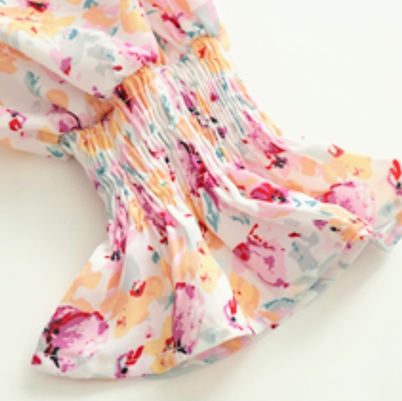 New Floral Ruffled Lantern Button Down Blouse - Picture 4 of 6